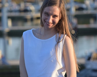 Haut en mousseline, bluzka na ramiączkach z muślinu, haut en mousseline, haut en double gaze, blouse sans manches double effet, débardeur à larges bretelles