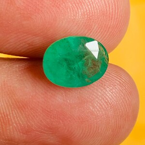 Belle émeraude 2,35 cts, ovale à facettes émeraude de Zambie naturelle, émeraude de Zambie vert lustre vif, taille 10*8*4,40 mm
