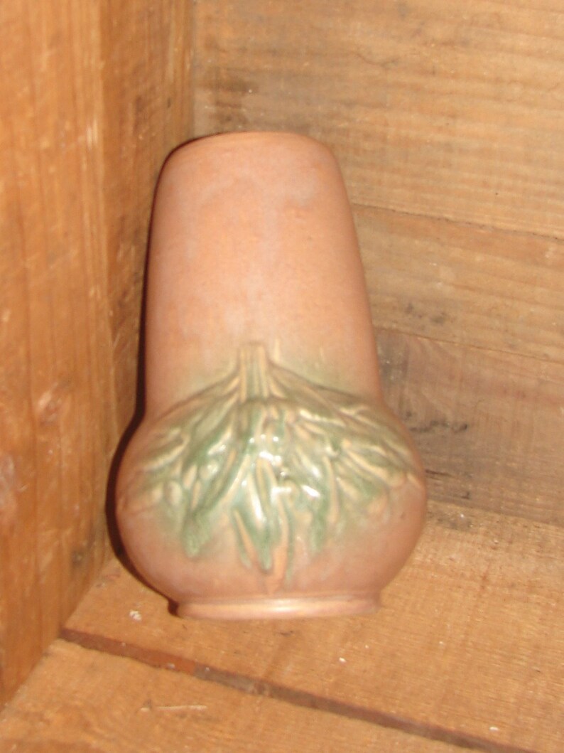 Nelson McCoy Bulbous base Leaves and Berries Vase