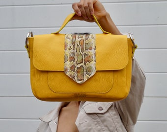 Leather Crossbody Purse - Sustainable bag - handmade crossbody bag - Christmas Gift for Her - Leather handbag - yellow bag - shoulder bag