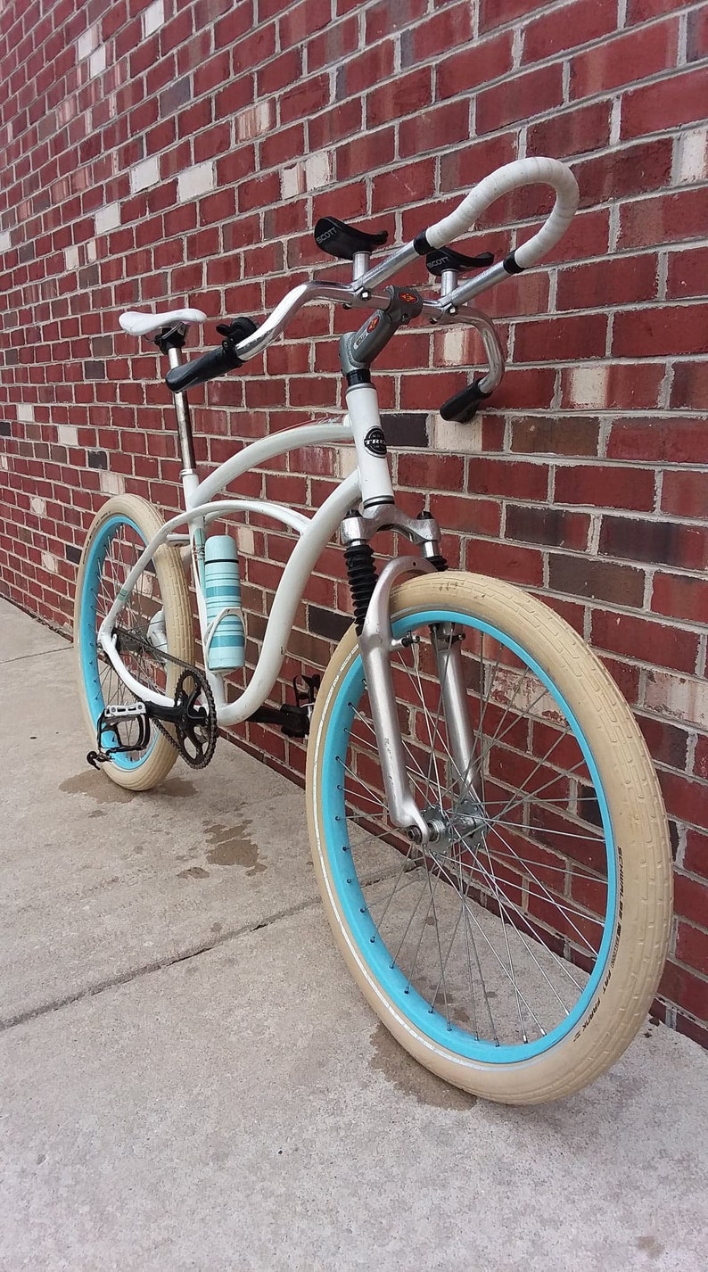 trek drift beach cruiser