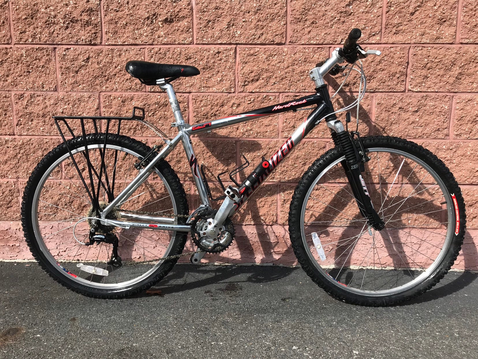 specialized hardrock tire size