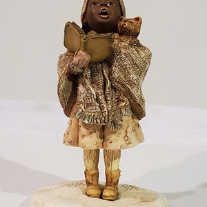 Issie Bless My Sole #25-1995 Miss Martha Originals by Martha Holcombe Issie Bless My Sole #25-1995 Miss Martha Originals by Martha Holcombe