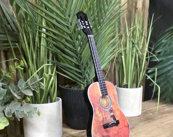 Miniature Willie Nelson Guitar Model – 25cm Wooden Replica with Stand – Free UK Postage