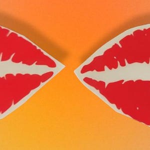 Lips Kiss Mark (Set of 2) - Temporary Tattoo / Realistic Tattoo / Red Lips Tattoo / Kiss Tattoos / Small Tattoo / Lips Tattoo / Neck Tatt