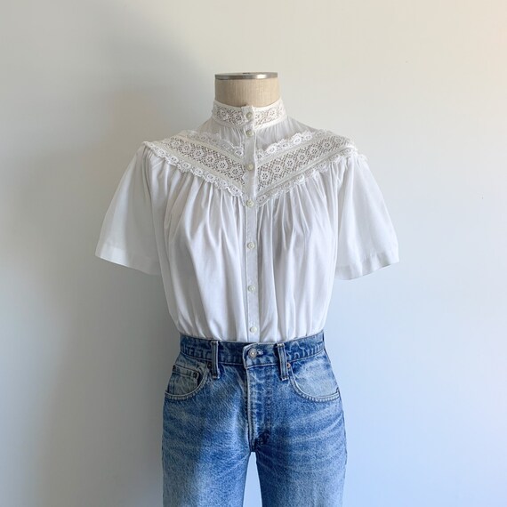 Vintage Gunne Sax White Crochet Ruffle Lace Blouse