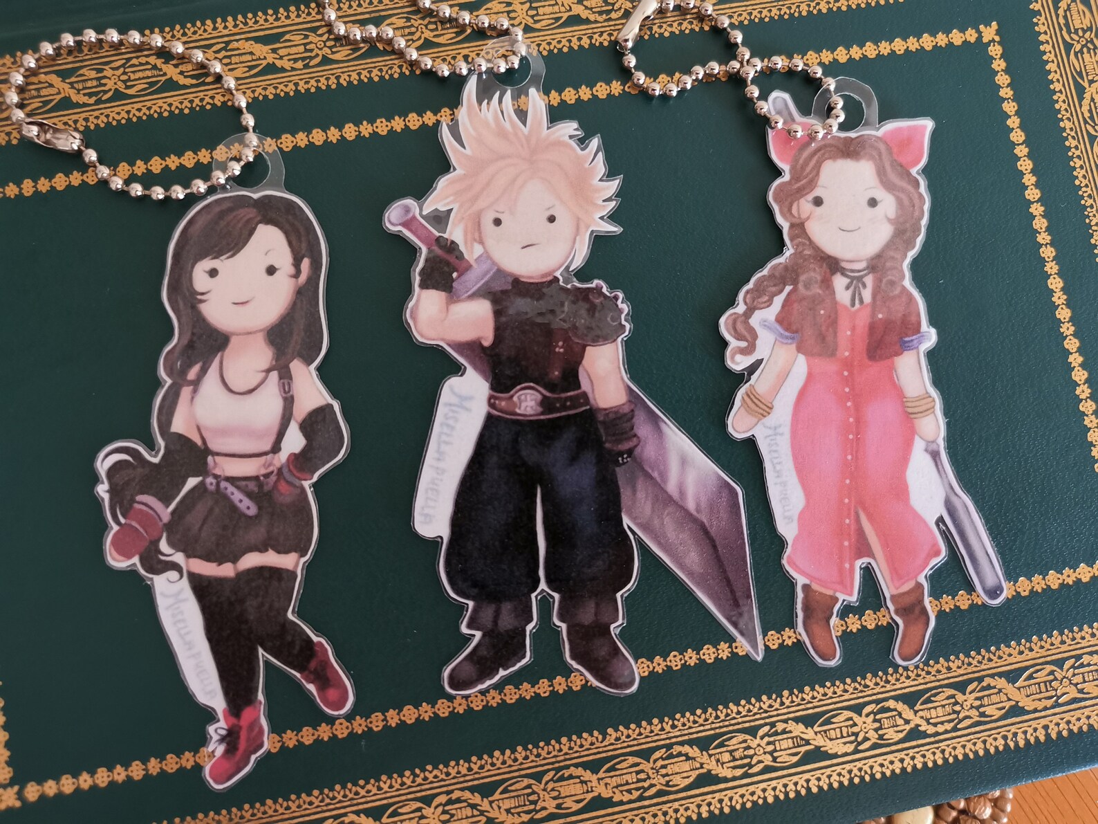 Keychain charms Tifa Cloud & Aerith Final Fantasy 7 | Etsy