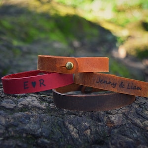 Customized Leather Bracelet, Personalized Cuff Wristband, Engraved Bracelet, Leather Accessory, Secret Message, Hidden Engrave Wristlet
