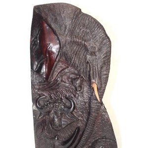 Eisen Holz Afrikanische Big 5 Tierköpfe handgeschnitztes Meisterwerk. Tischplatte Decor Self Standing 17-Zoll-Panel. Simbabwe Dark Brown Polished Art