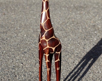 Fine Art Donkerbruin Olijfhout Gekerfd Giraffe staand beeldje. Hoge Zimbabwaanse gesneden kunstsculptuur. Thuis/kantoor kerstcadeaus decor