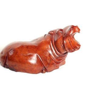 Mahagoni Holz Leben wie Sitzen Mundöffnung Nilpferd Meisterstück. Afrikanische handgeschnitzte Nilpferdkunst. Safari Dekor Geschenke bereit zum Versand.