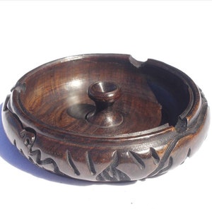 Hand carved Ebony Wood Ashtray. Big Five Animals Carving Around the wooden Round Ashtray. Tobacciana African handmade Collectibles Gifts art