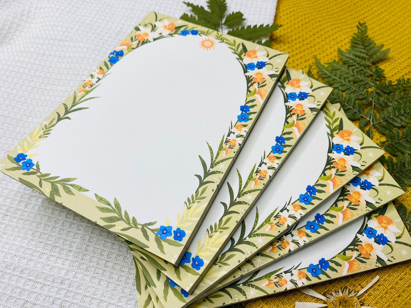 Daffodil Garden Notepad A6 To-do List- Floral Planner - Grocery List ...