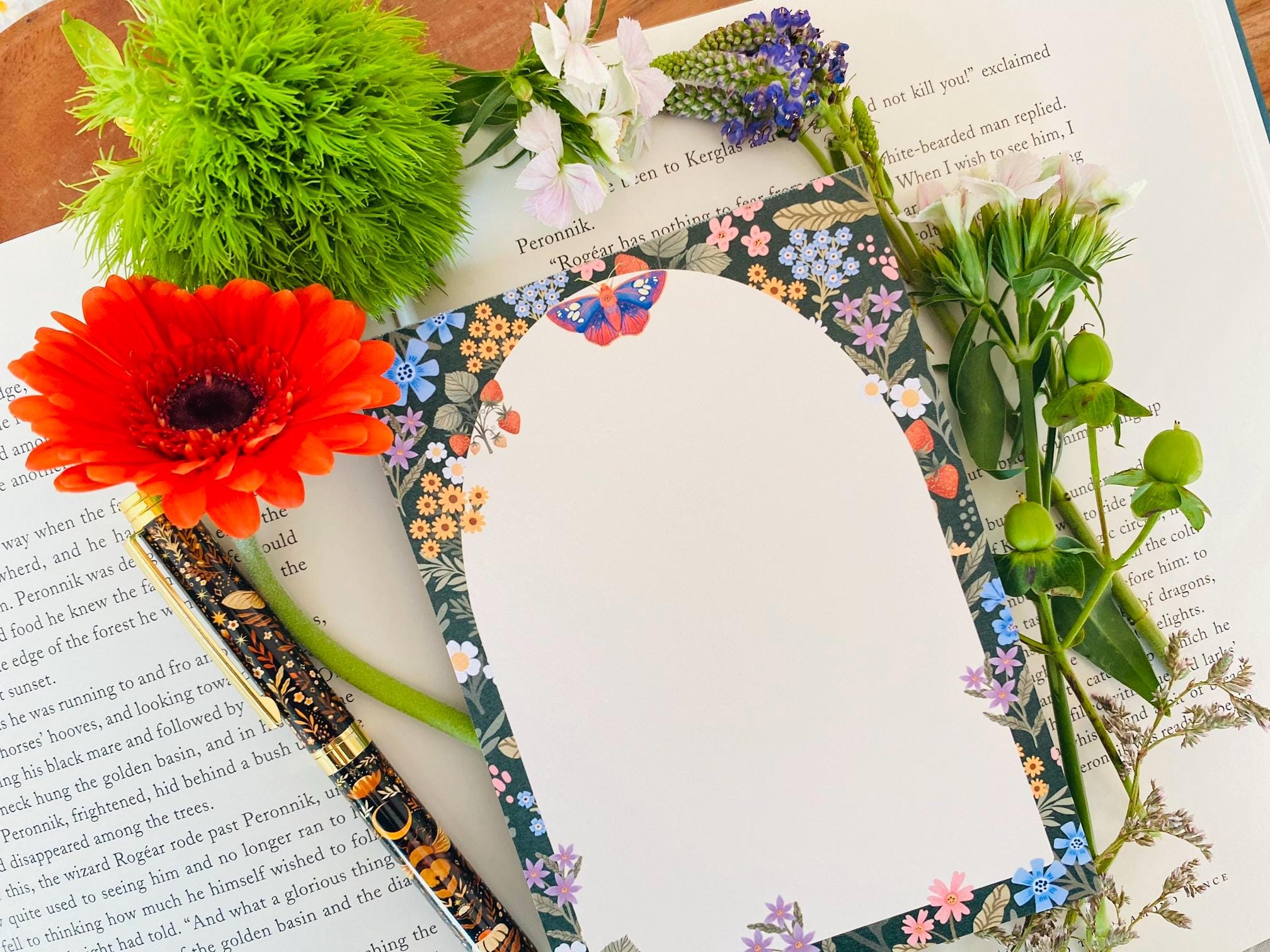 Back Yard Garden Notepad A6 to Do List Floral Planner Desk Pad for ...