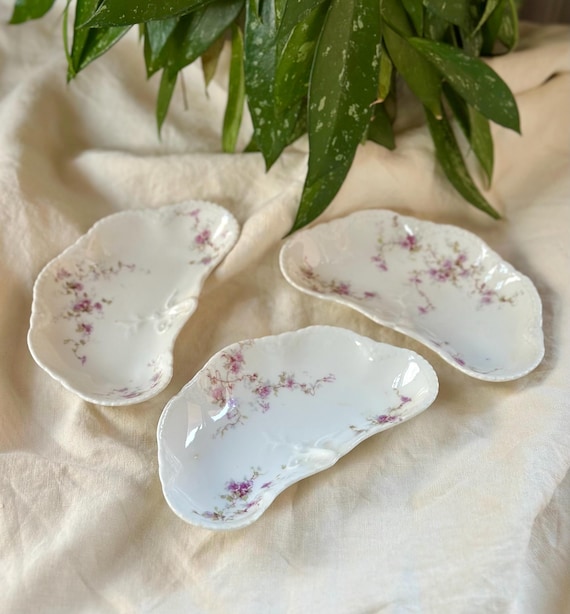 Set of 3 Haviland Limoges Crescent Bone Dishes, France, Theodore