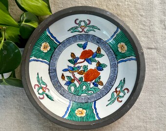 Vintage Zinn verkleidete chinesische Schale, Vogel, Pflanze, Blumen, handbemalt