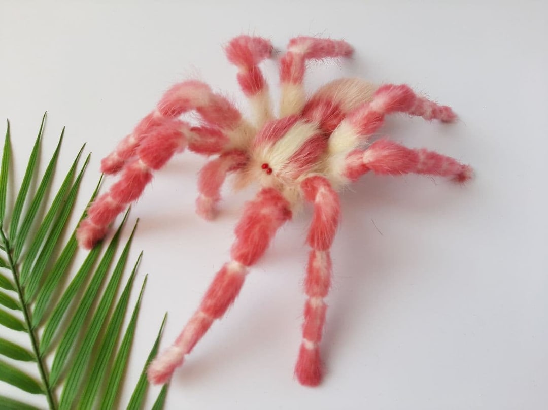Lifelike Tarantula Spider, Poseable Shelf Decor, Wall Mount
