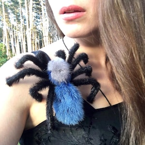 Spinnen Brosche Gothic Brosche Insekt Brosche Cosplay Kostüm Accessoires für Frauen American Horror Story The Vampire Diares