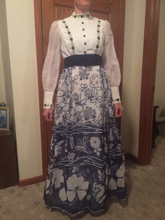 Vintage 50's 60's Navy and White Floral Formal Dre