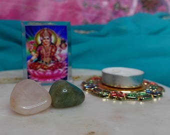 LAKSHMI PROSPERITY & LOVE Kit With Rose Quartz, Aventurine and Diya Burner