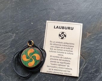Lauburu Wooden Pendant. Wooden Pendant with Lauburu. Holzanhänger mit Lauburu. Cotton Cord and Sliding Knots. Cotton Cord.