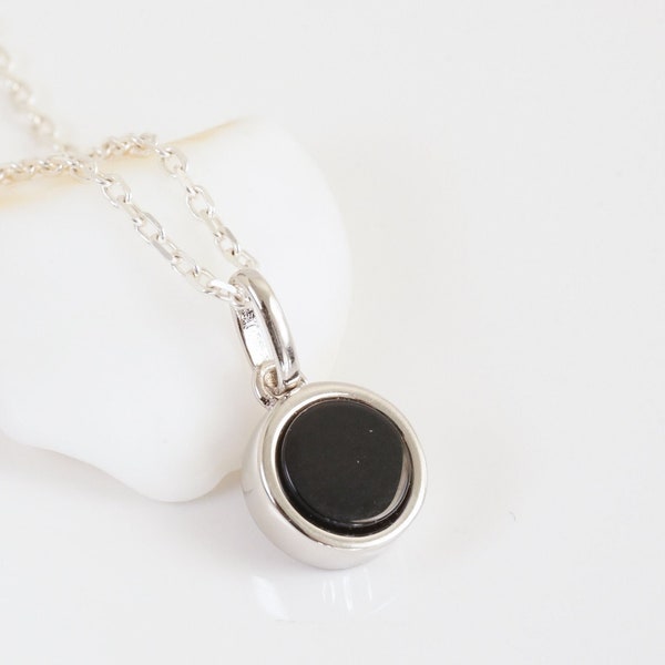 Collier  Onyx noir naturelle avec chaine en pendentif en argent 925