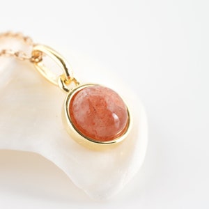 Viking sunstone necklace, pendant and golden chain, cabochon stone for Viking compass, women&#39;s jewelry.