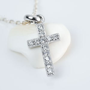 Christian cross pendant necklace (Latin cross) with small pendant with diamond-shaped stones (zirconium oxide).