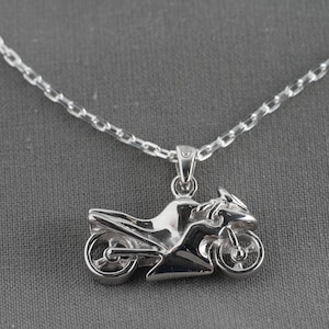 Silver motorcycle pendant (small and large) with a 1.9mm forçat chain, men&#39;s jewelry.