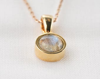 Natural labradorite necklace in gold cabochon, minimalist jewelry for women