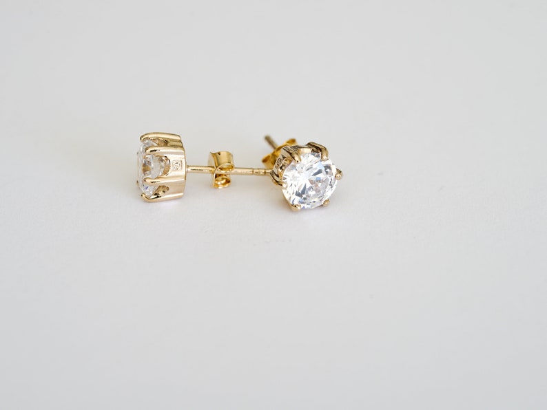 Boucle d'oreille diamant imitation, 3mm, 4mm 5mm, 6mm 7mm et 8mm, petit clou plaqué or ou puces d'oreilles hypoallergénique. image 9