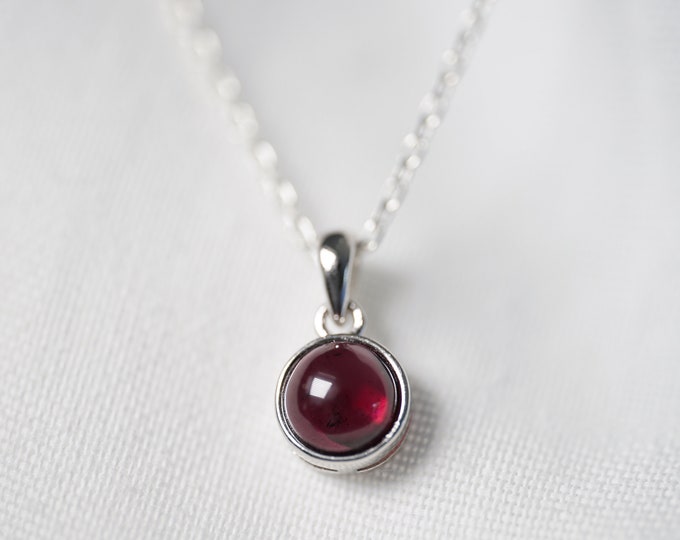 Garnet necklace with silver pendant