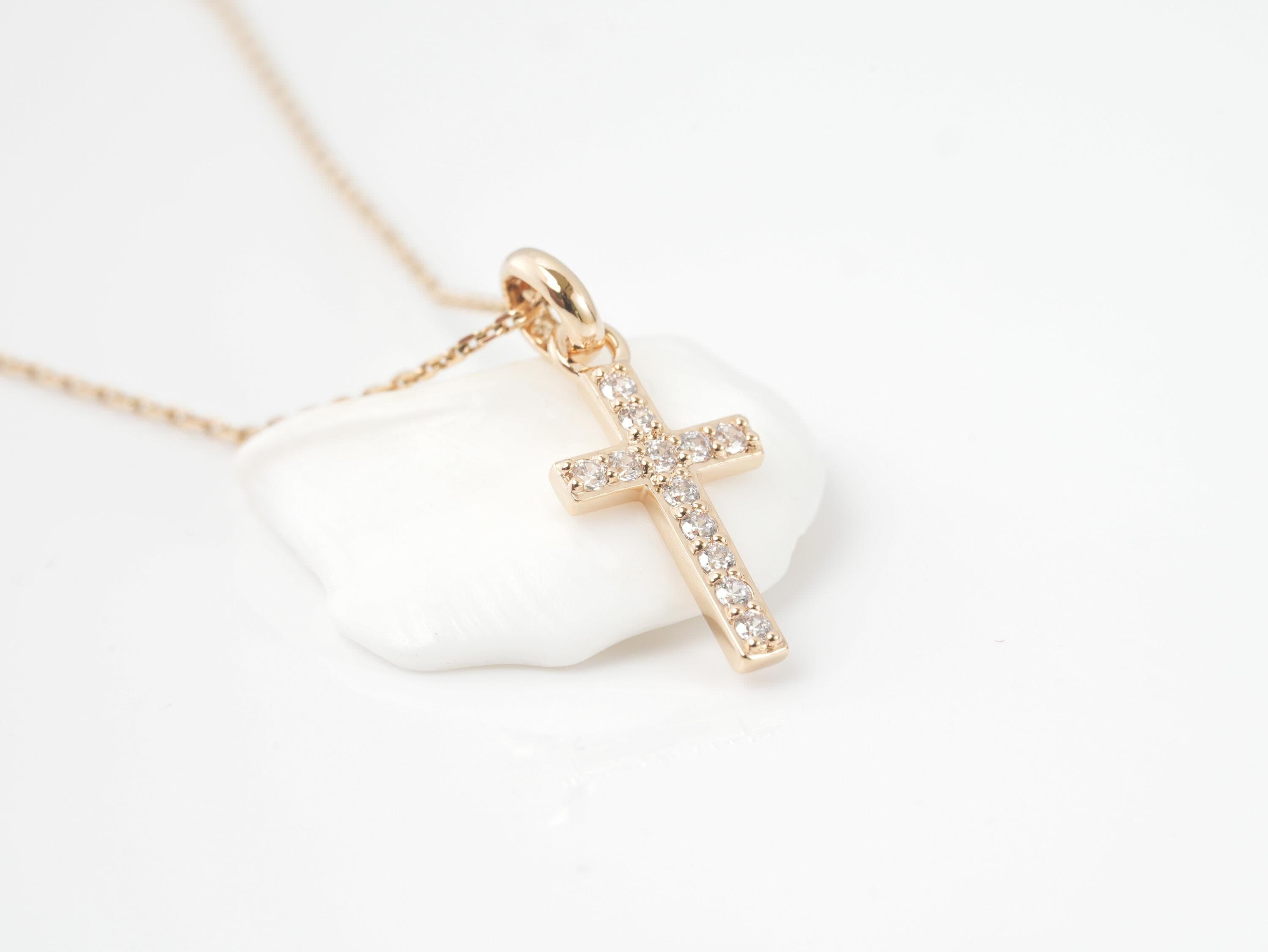 Collier pendentif croix pour femme plaqué or zircon cubique catholique