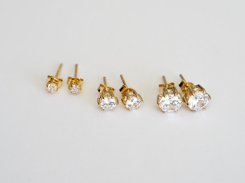 Boucle d'oreille diamant imitation, 3mm, 4mm 5mm, 6mm 7mm et 8mm, petit clou plaqué or ou puces d'oreilles hypoallergénique. image 2