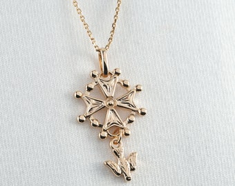 Collier croix huguenote avec pendentif plaqué or (croix protestante du sud de la France).