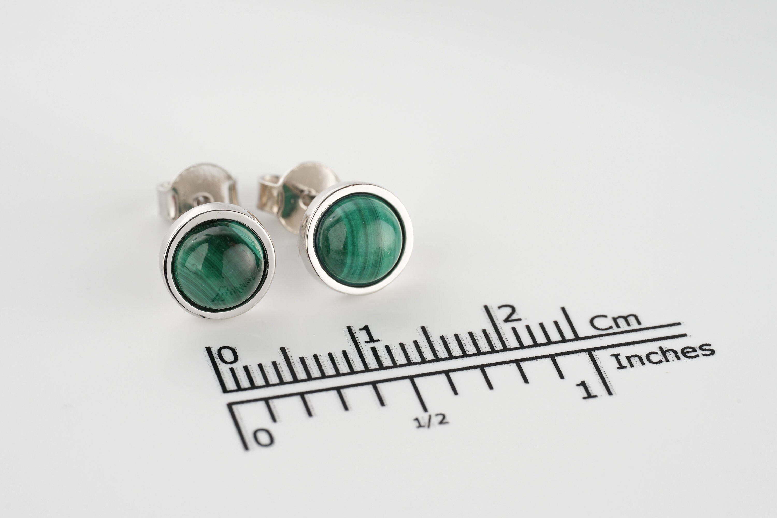 Boucles D'Oreilles Vintage Clous En Malachite Véritable - Pierre Verte Et Argent - Bon État