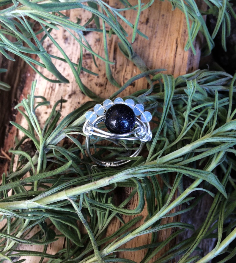 Eye ring Dark Sun stone ring Wire ring Sun Stone