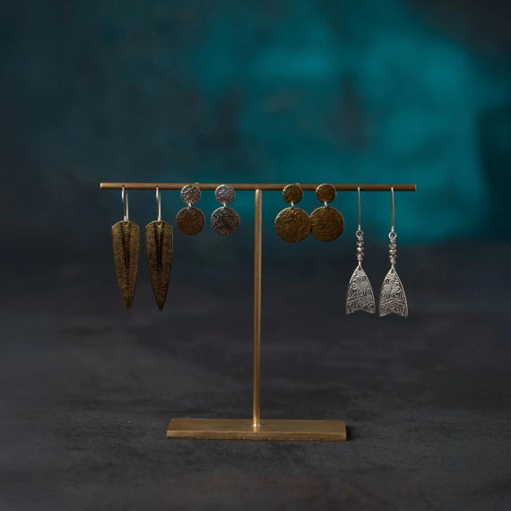 Becki - Solid Brass Earring Display Stand for Multiple Pairs – Minimal Jewellery Organiser for Boutiques, Jewellery Designers & Home Display