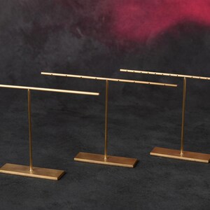 Carol - Suporte para Brincos em Latão Maciço para Vários Pares – Organizador de Joias Minimalista para Boutiques, Designers de Joias e Decoração Doméstica imagem 8