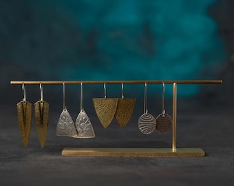 Solid Brass Earring Display Stand – Minimalist Jewelry Organizer for Boutiques