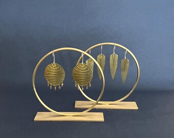 Marjorie - large round earring stand