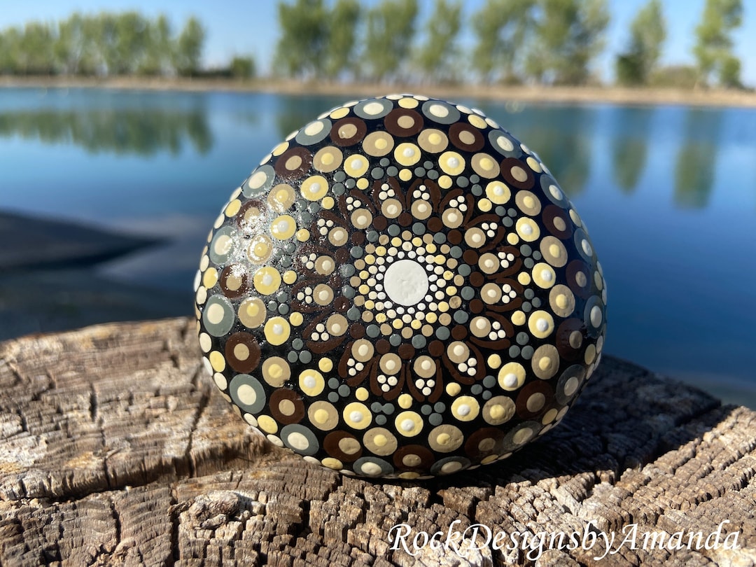 Brown Mandala Stone | Beige Painted Rocks | Dotted Mandala | Dot Rocks ...