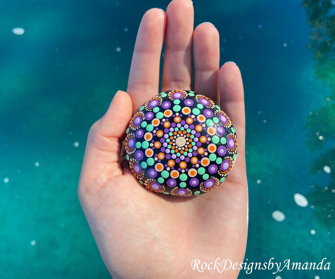 Small Painted Mandala Stone Painted Rocks Mandala Rocks Rock Art ...