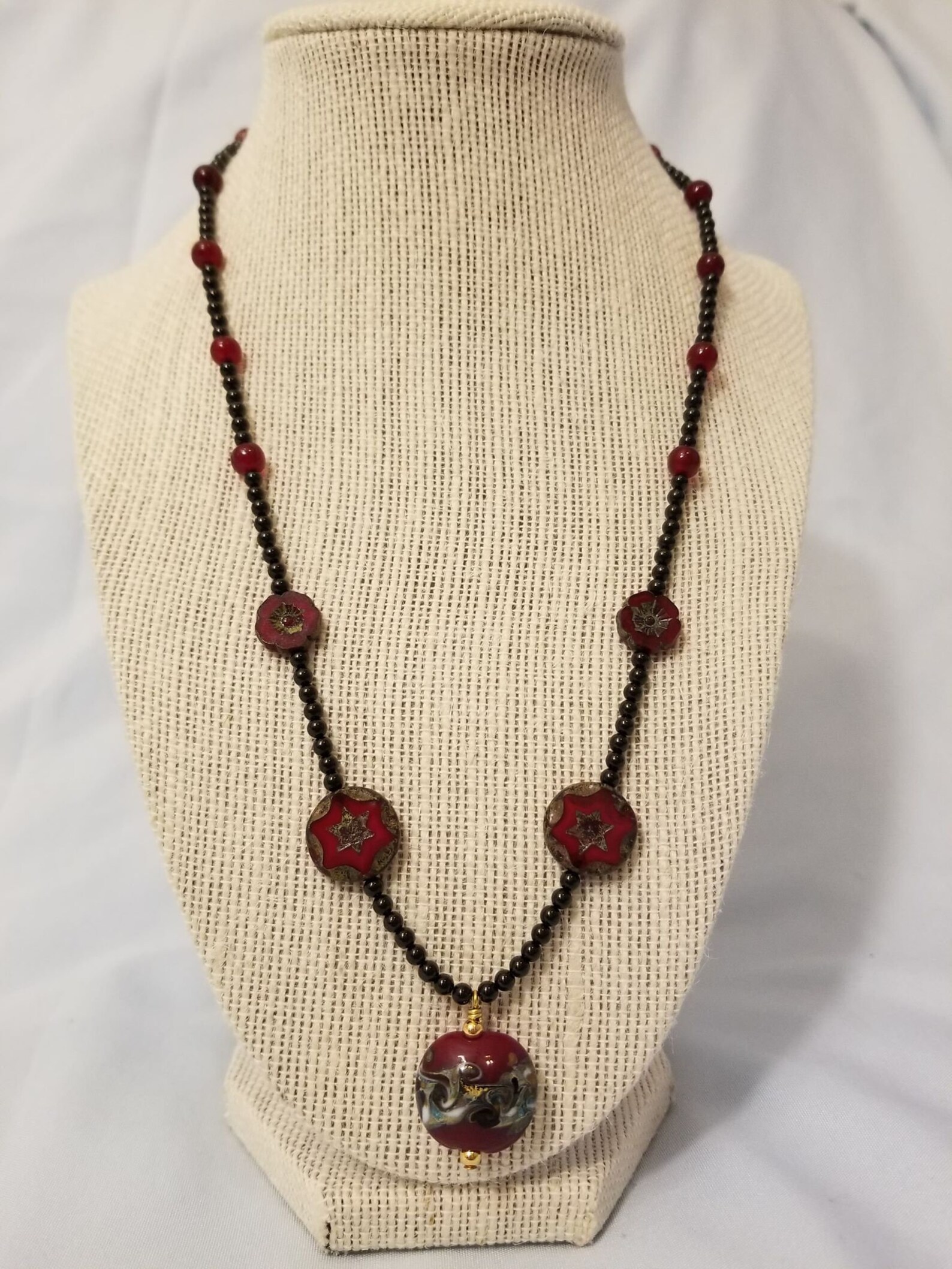 Elegant Red and Black Necklace Etsy