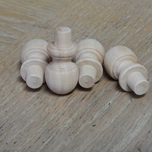 Unfinished Wood Wooden Small Bun Bunn Feet Finials Crafting Projects Lot of 4