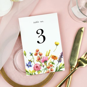 Modelo de números de mesa de flores silvestres, números de mesa de casamento para impressão, números de mesa florais em aquarela, números de mesa de flores coloridas EF53