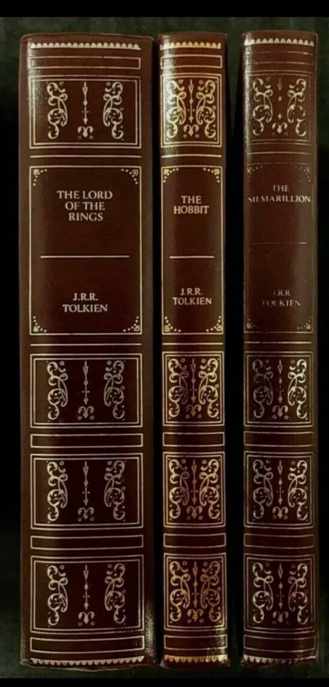 Vintage 1980s JRR Tolkein Lord of the Rings Hobbit Silmarillion