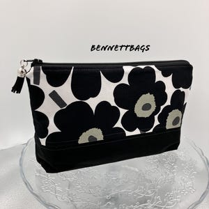 Large Cosmetic Bag Marimekko Lover Travel Bag Accessory Bag Zipper Pouch Mother&#39;s Day Gift Makeup Organizer Toiletry Bag Storage Pouch
