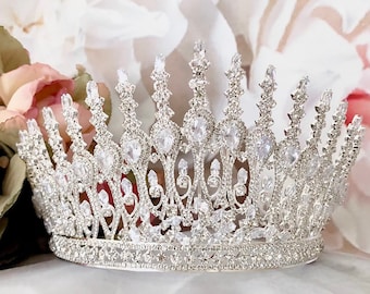 Jorsnovs Zircone Cubique Diadème Couronne de Mariage Mariée Femme Bijoux de Cheveux de Princesse Soirée Cadeau de Noël Saint Valentin pour Mère Amant Jorsnovs Zircone Cubique Diadème Couronne de Mariage Mariée Femme Bijoux de Cheveux de Princesse Soirée Cadeau de Noël Saint Valentin pour Mère Amant