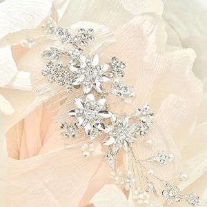 Accessori da sposa, fermagli per capelli da sposa, pettini da sposa, aureole, fermagli per capelli da ballo, copricapi, fermagli per capelli con chignon basso DAYNA e cerchietti con cristalli di perle